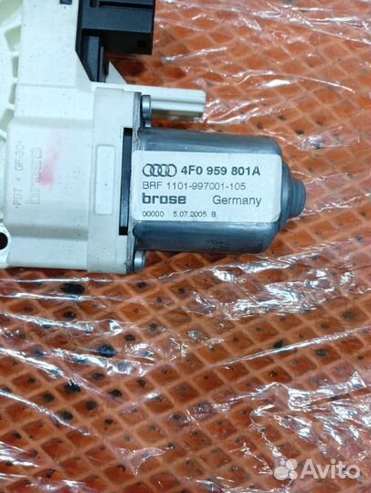 Моторчик Audi A6 C6 4F AUK 2006