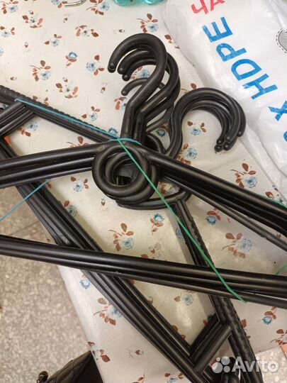 Вешалки для одежды