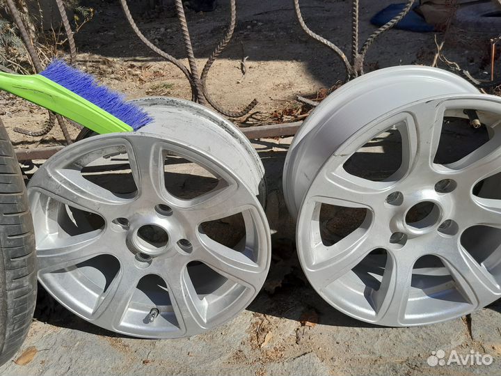 Два диска литых Лифан Бриз