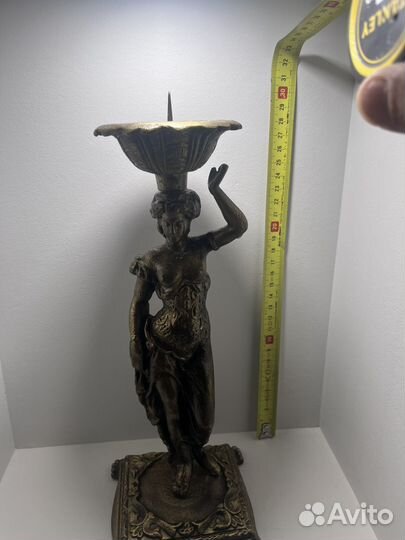 Бронзовая статуэтка - подсвечник
