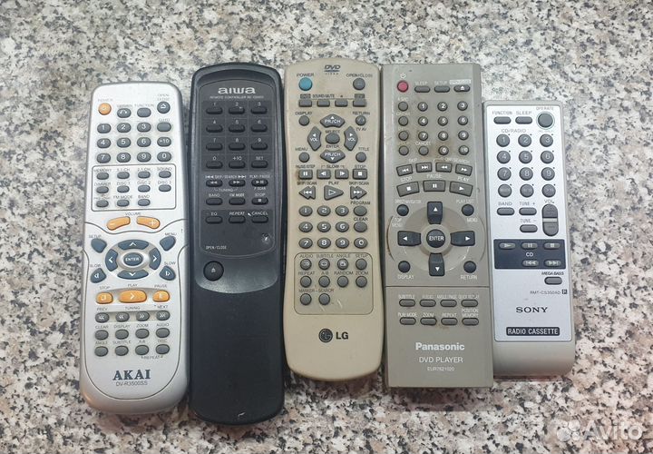 Пульты различные, оригинальные