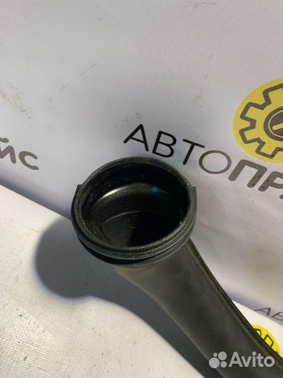 Патрубок воздушного фильтра Volkswagen Jetta 6 CTH