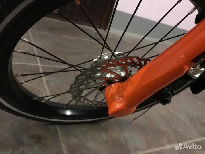 Складной велосипед strida