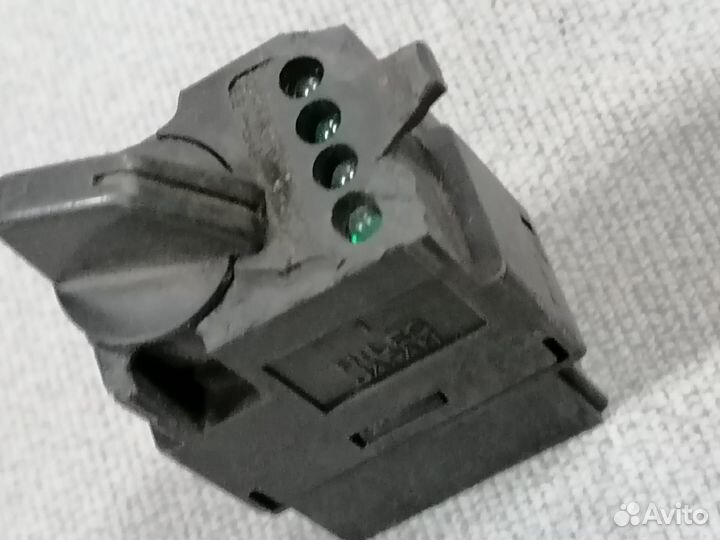 Переключатель Nissan bluebird CD20 2.0 1983-90