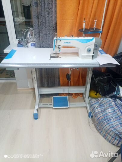 Промышленная швейная машина jack f 4