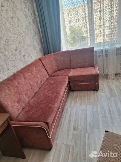 Угловой диван бу
