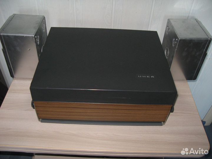 Катушечный магнитофон 