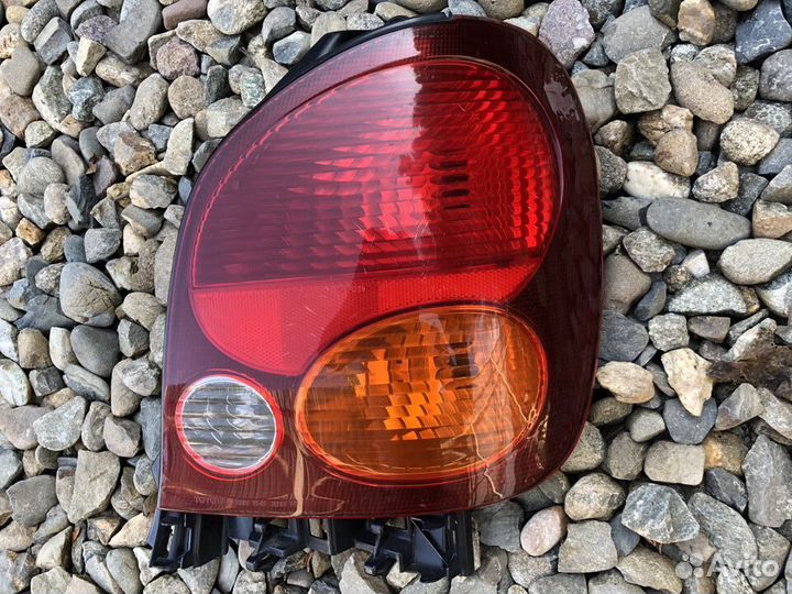 Стоп-сигнал Toyota Corolla Spacio