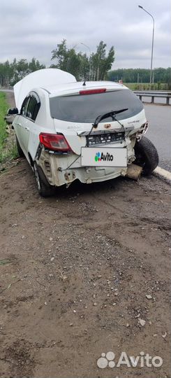 Geely Emgrand EC7 1.5 МТ, 2015, битый, 250 000 км