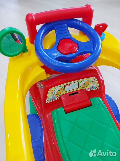 Машинка-каталка, качалка