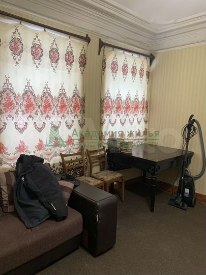 4-к. квартира, 77 м², 1/2 эт.