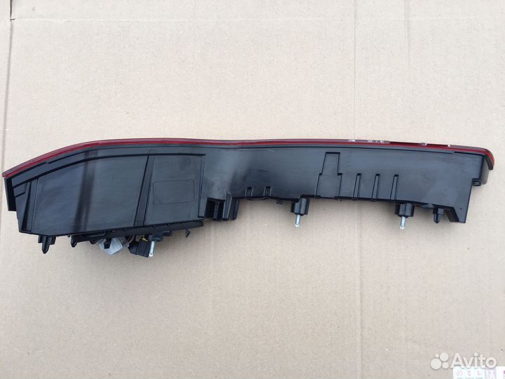 Фонарь задний левый Renault Megane 4