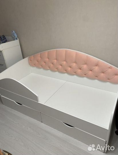 Кровать с мягкой спинкой (К)