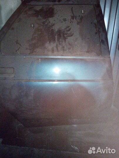 Задняя правая дверь 2110