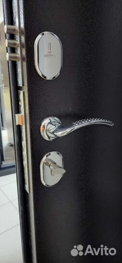 Дверь металлическая