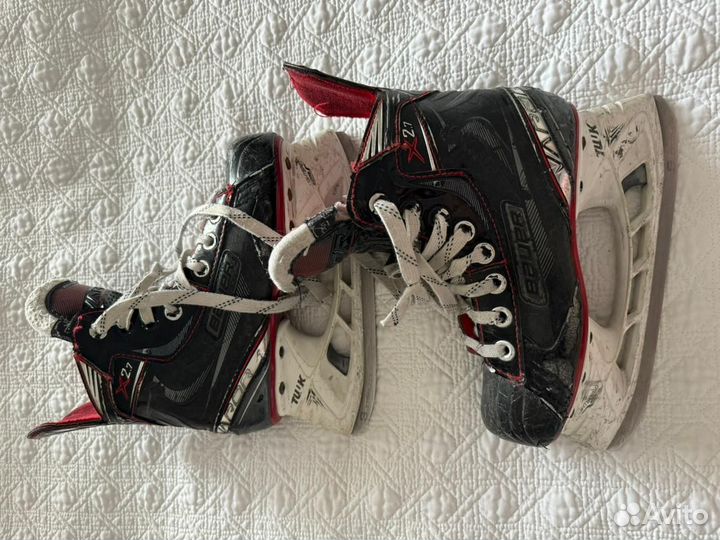 Хоккейные коньки bauer