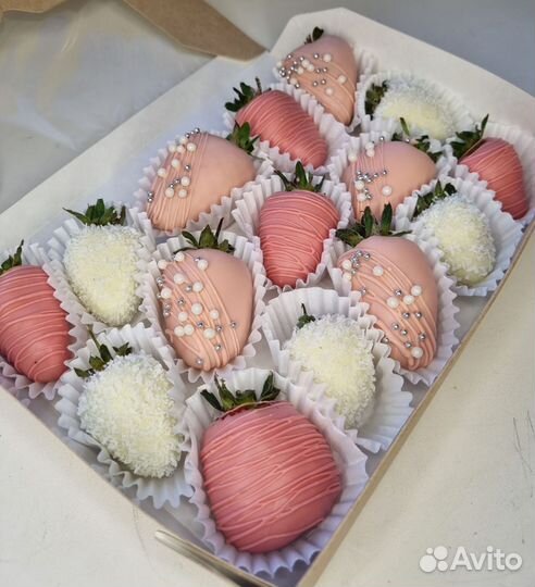 Клубника в шоколаде в коробочках