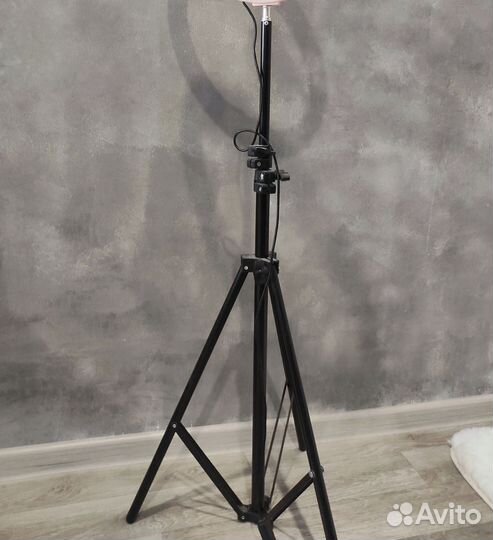 Кольцевая лампа