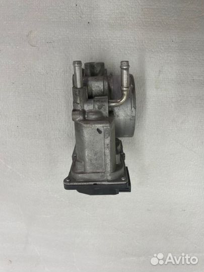 Дроссельная заслонка Toyota Camry V50/V55 2grfe