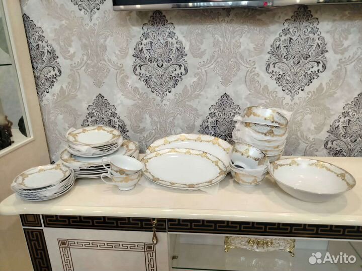 Набор столовой посуды на 6 персон