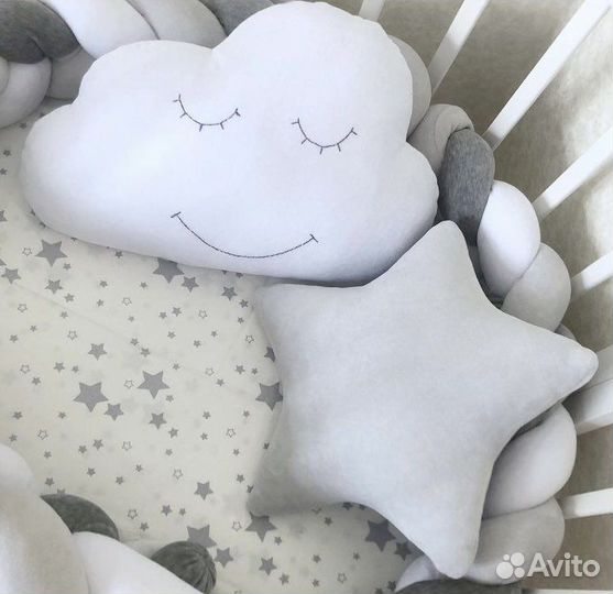 Комплект в детскую кроватку