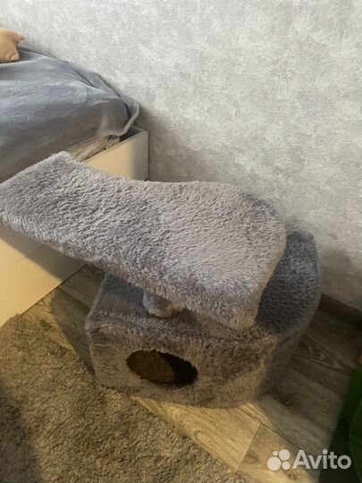 Домик для кошки с когтеточкой бу