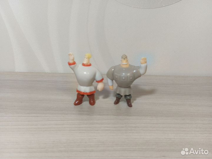 Игрушки из киндера 