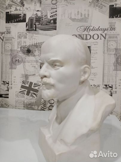Бюст Ленина