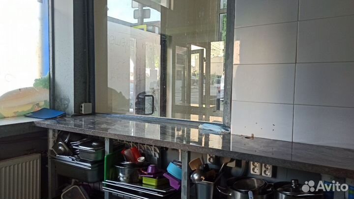 Кухня с выходом на улицу