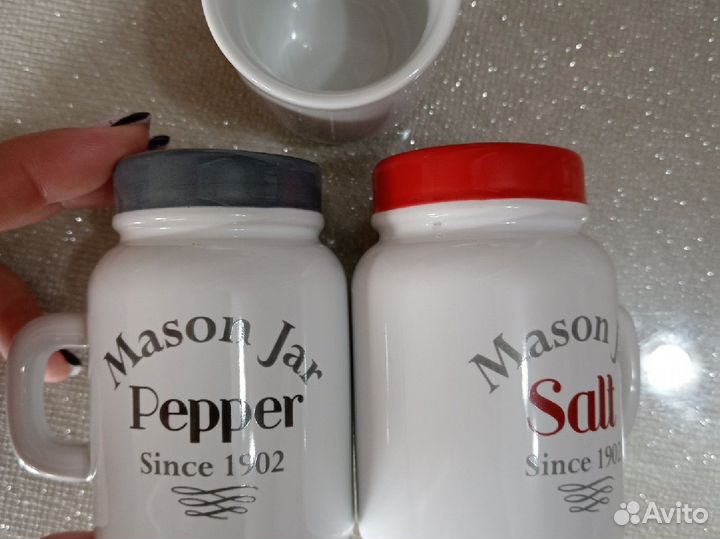 Набор для соли и перца и подставка для зубочисток