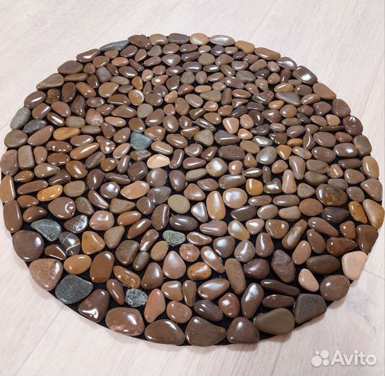 Коврик из камней