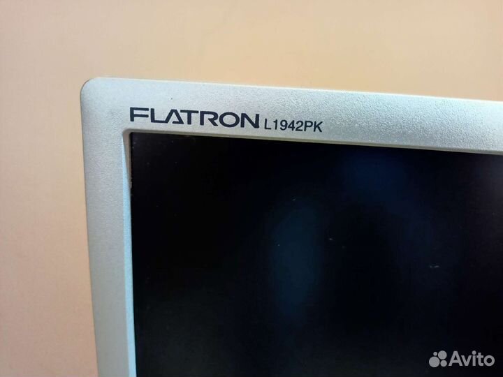 Мониторы ЖК 17, 19, 20