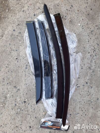 Дефлектор капота Форд Фокус 2