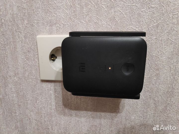 Усилитель сигнала Xiaomi Mi Range Extender AC1200