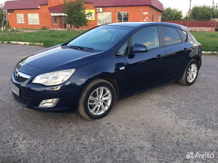 Opel Astra 1.4 МТ, 2010, 255 000 км