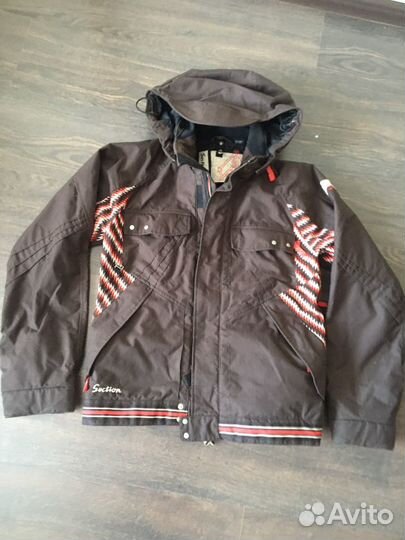 Горнолыжная куртка