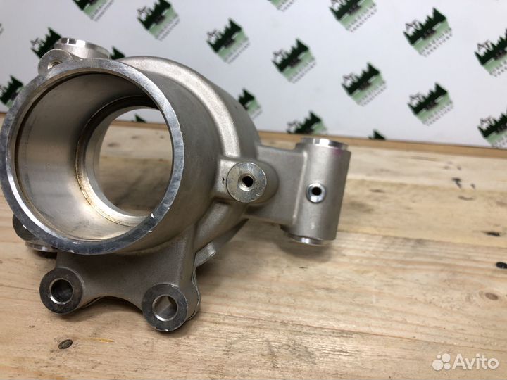 Кулак задний левый cfmoto z6