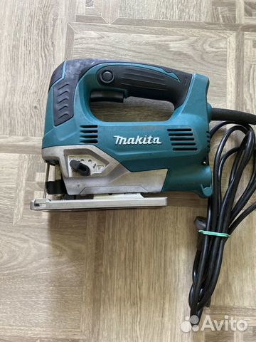 Лобзик makita jv0600