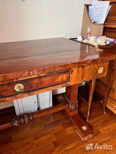 Стол ампирный