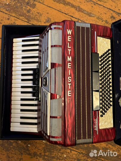 Аккордеон weltmeister amigo