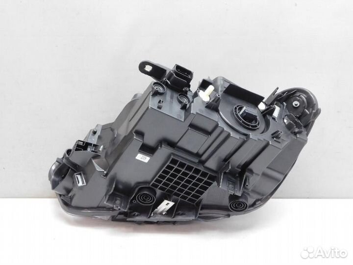 Фара правая BMW X1