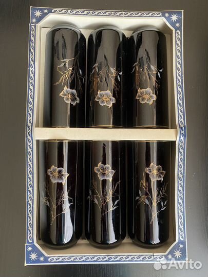 Набор цветных стаканов