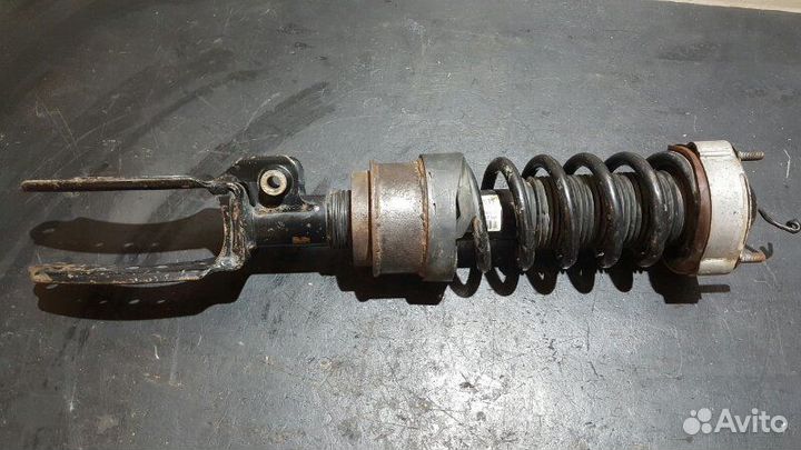 Стойка подвески передняя правая Porsche Cayenne