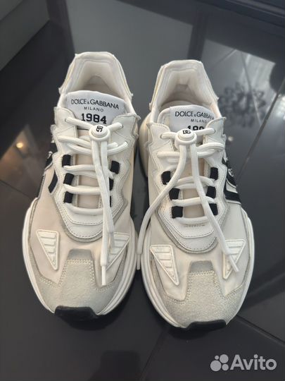 Кроссовки женские