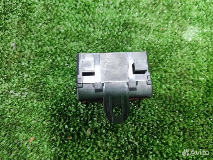 Модуль управления подогревом сиденья Land Rover D