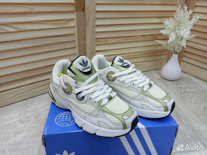 Кроссовки adidas astir originals