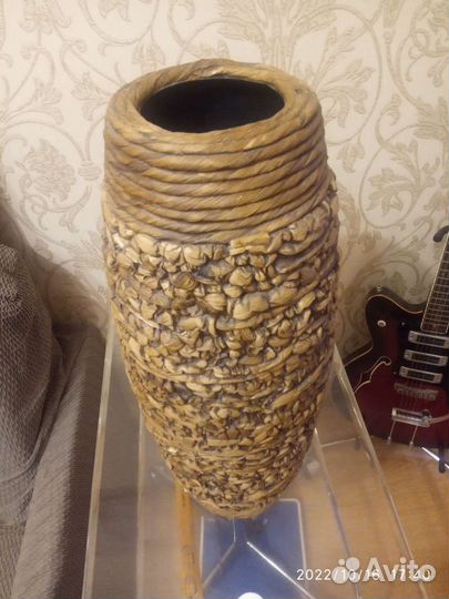 Напольные вазы