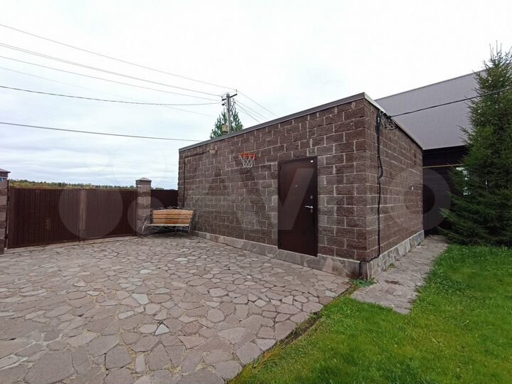 Дом 100 м² на участке 9 сот.