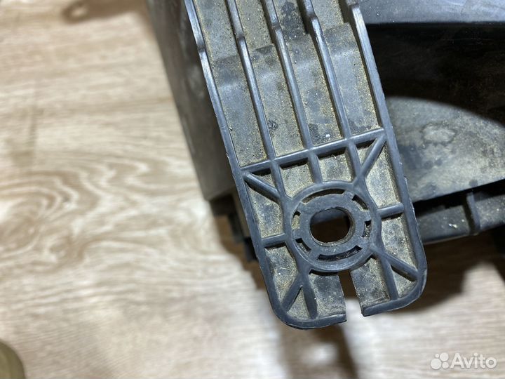 Фара передняя правая Opel Antara 142273