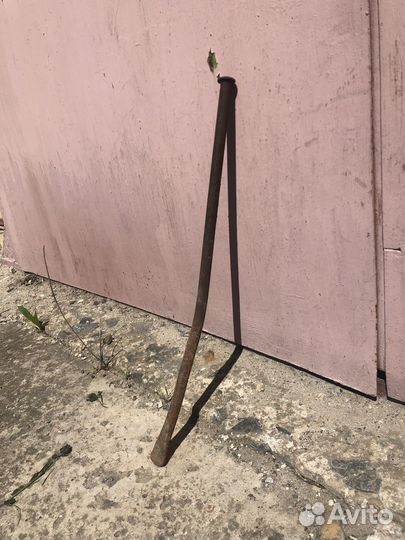 Лом 1.8, смазка авто,ключ,монтировка